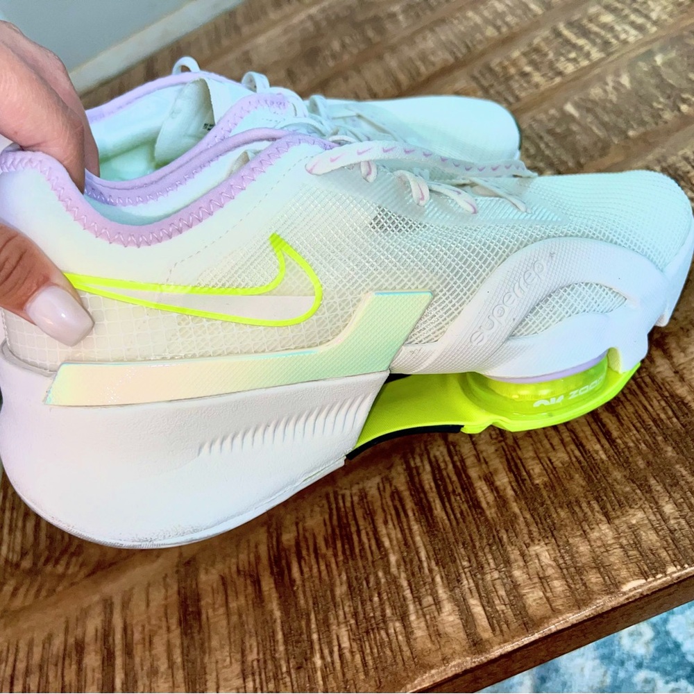 Women’s Nike Superrep new
